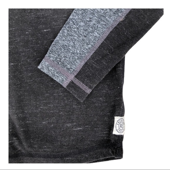 American Eagle long sleeve shirt - Picture 3 of 10